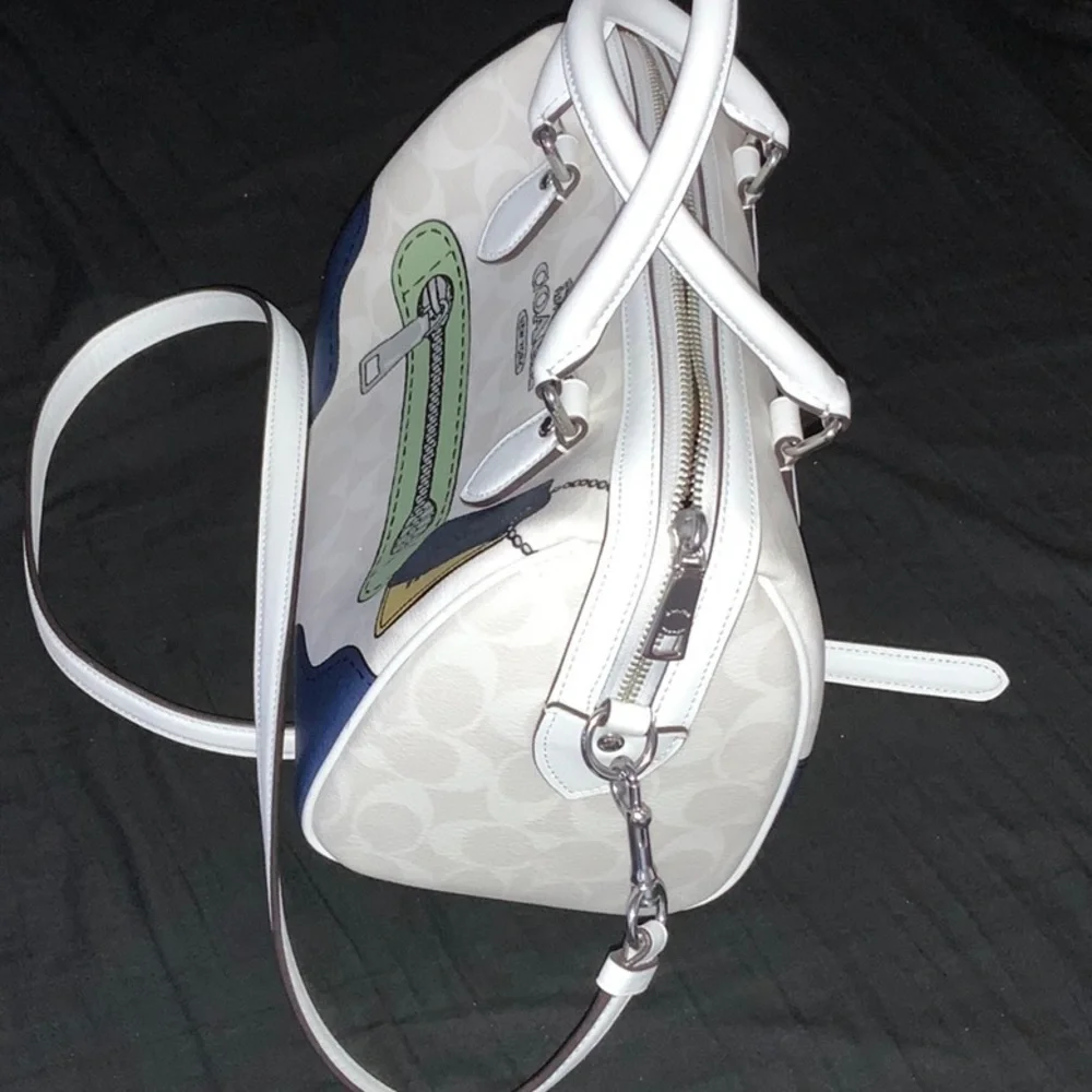 COACH White and Navy Satchel with Green Accent - Picture 5 of 7